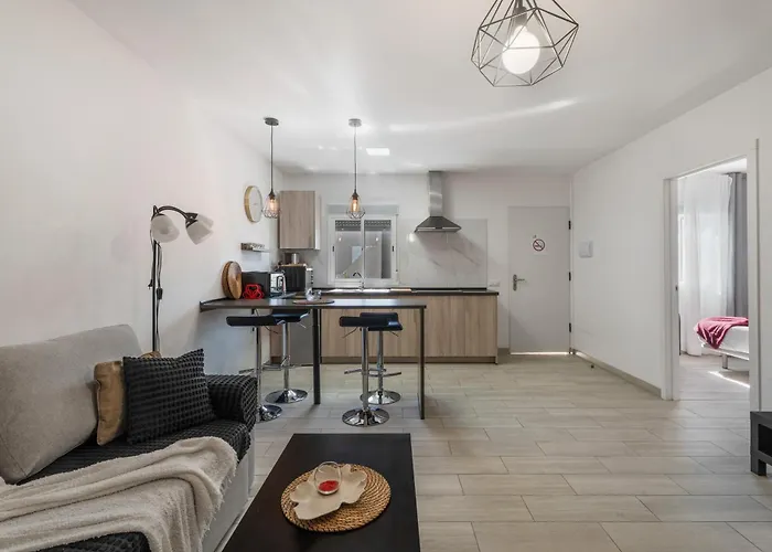 2 Omanai Tenerife Sur * Arona (Tenerife)