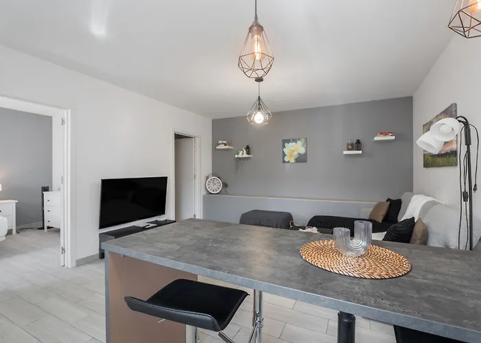 2 Omanai Tenerife Sur Arona (Tenerife)