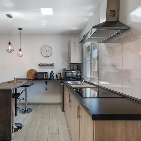 2 Omanai Tenerife Sur *