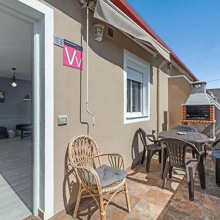 2 Omanai Tenerife Sur *