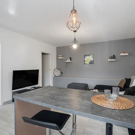 2 Omanai Tenerife Sur Arona (Tenerife)